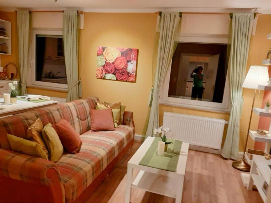 Schöne Ferienwohnung mit Balkon und Garten Nonnweiler Exterior foto